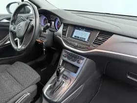 Opel Astra Sports Tourer thumbnail 3