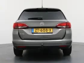 Opel Astra Sports Tourer thumbnail 6