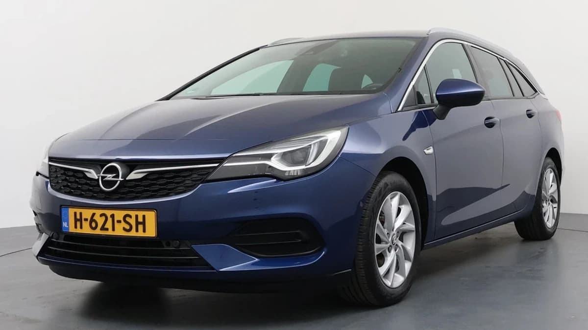 Opel Astra Sports Tourer — foto 1