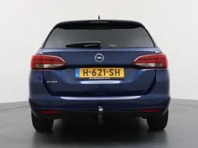 Opel Astra Sports Tourer thumbnail 6