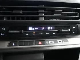 Opel Vivaro thumbnail 22