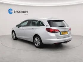 Opel Astra Sports Tourer thumbnail 3