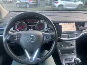 Opel Astra Sports Tourer thumbnail 7