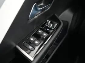 Opel Astra thumbnail 24