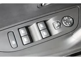 Peugeot 2008 thumbnail 16
