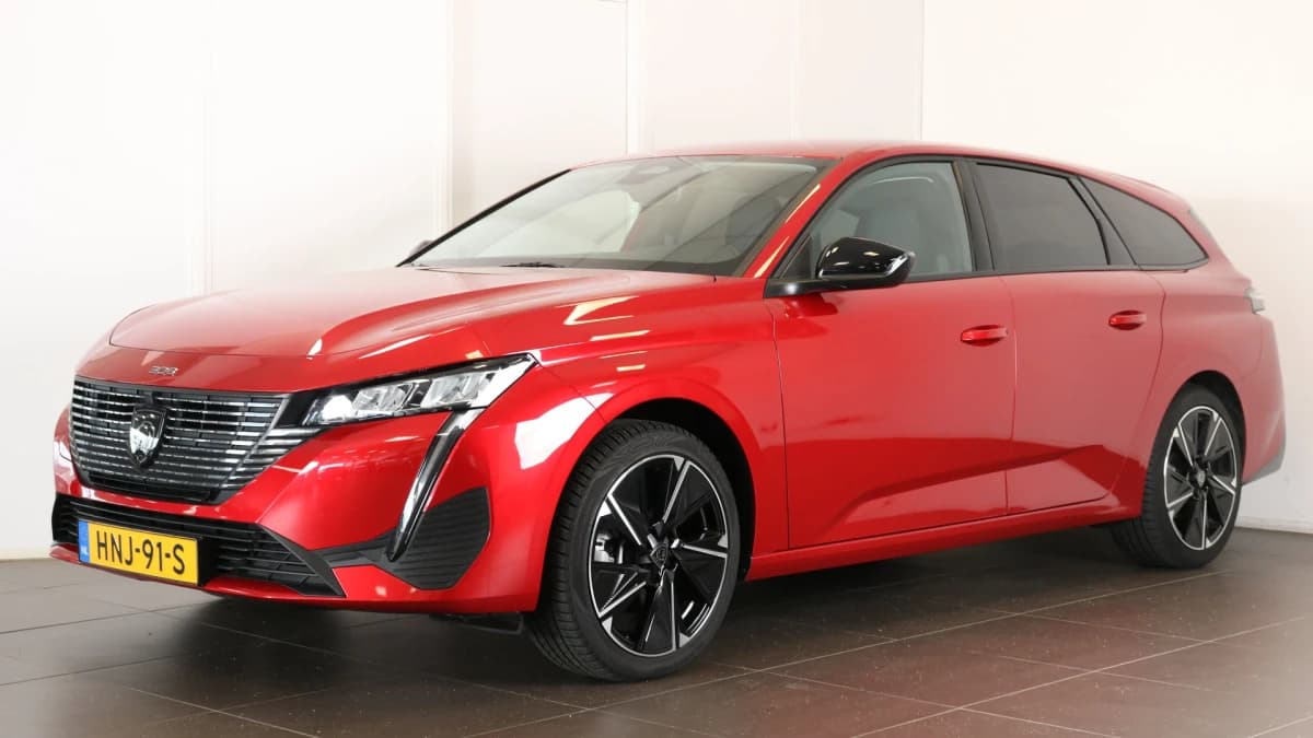 Peugeot e-308 — foto 1
