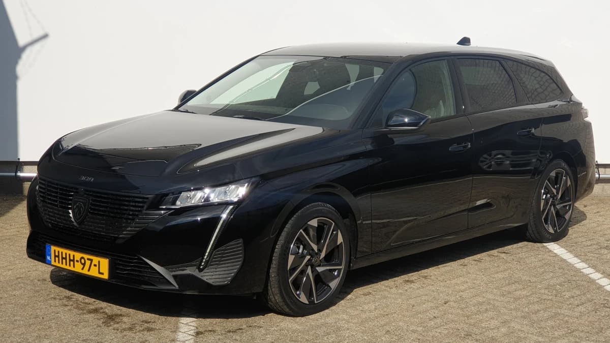 Peugeot 308 — foto 1