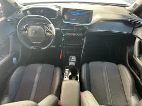 Peugeot 2008 thumbnail 3