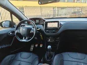 Peugeot 2008 thumbnail 4