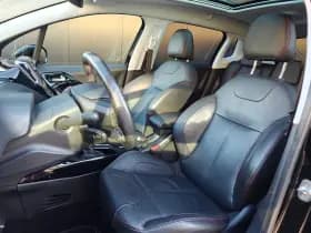 Peugeot 2008 thumbnail 5