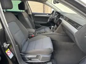 Volkswagen Passat thumbnail 19