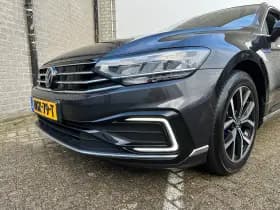 Volkswagen Passat thumbnail 4
