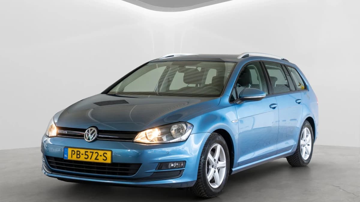 Volkswagen Golf — foto 1