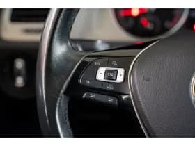 Volkswagen Golf thumbnail 16