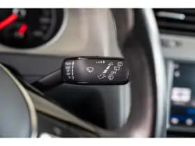 Volkswagen Golf thumbnail 19