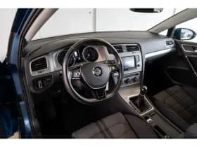 Volkswagen Golf thumbnail 10