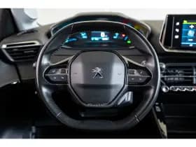 Peugeot e-208 thumbnail 15