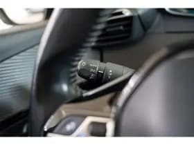 Peugeot e-208 thumbnail 17