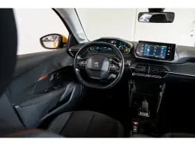 Peugeot e-208 thumbnail 4