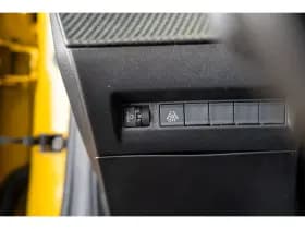 Peugeot e-208 thumbnail 32