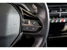 Peugeot e-208 thumbnail 18