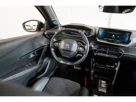 Peugeot e-208 thumbnail 4