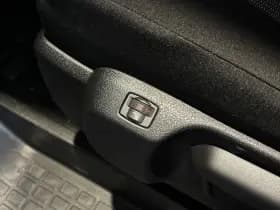 Peugeot E-Traveller thumbnail 4