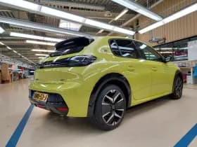 Peugeot e-208 thumbnail 4