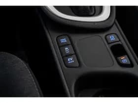 Toyota Yaris thumbnail 30