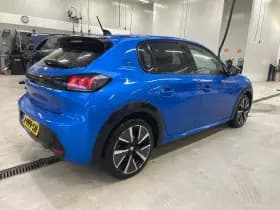 Peugeot e-208 thumbnail 4
