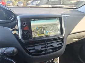 Peugeot 208 thumbnail 7