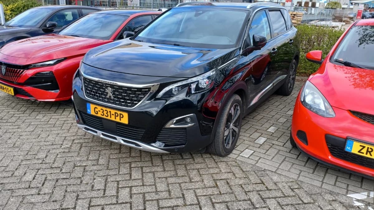 Peugeot 5008 — foto 1