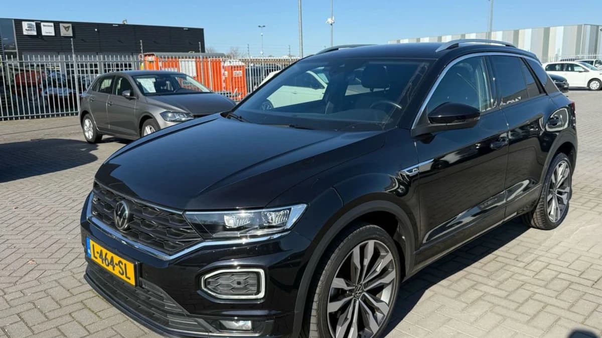 Volkswagen T-Roc — foto 1