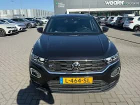 Volkswagen T-Roc thumbnail 5