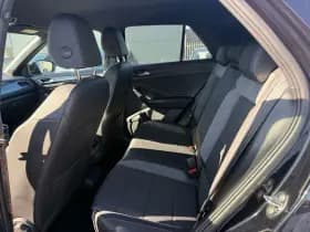 Volkswagen T-Roc thumbnail 8