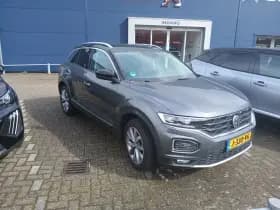 Volkswagen T-Roc thumbnail 2