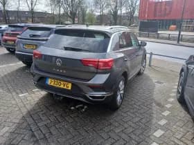Volkswagen T-Roc thumbnail 3