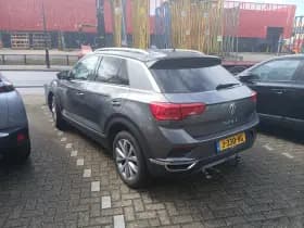 Volkswagen T-Roc thumbnail 4