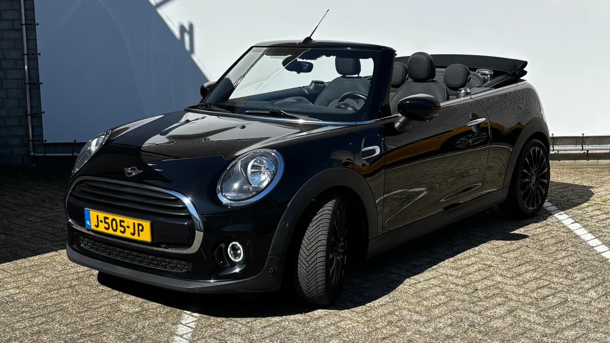 MINI Cabrio — foto 1