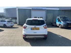 Ford Kuga thumbnail 3