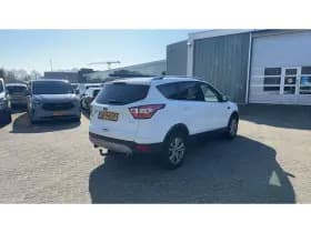 Ford Kuga thumbnail 4