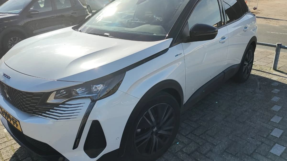 Peugeot 3008 — foto 1