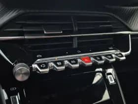 Peugeot 208 thumbnail 23