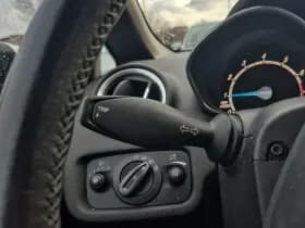 Ford Fiesta thumbnail 12
