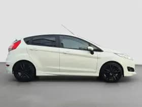 Ford Fiesta thumbnail 4