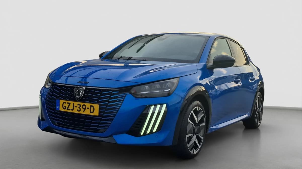 Peugeot 208 — foto 1