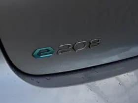 Peugeot e-208 thumbnail 35