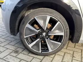 Peugeot e-208 thumbnail 37