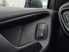 Ford Fiesta thumbnail 23