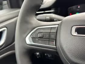 Jeep Compass thumbnail 12